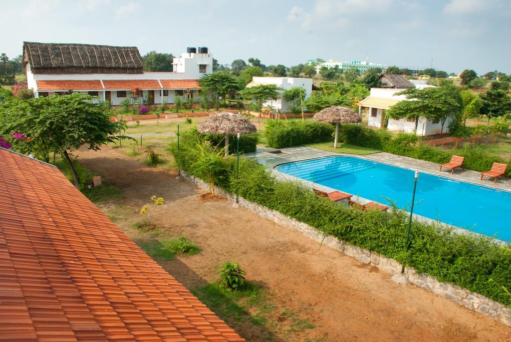 Hotel The Mountain Retreat Tiruvannāmalai Exterior foto